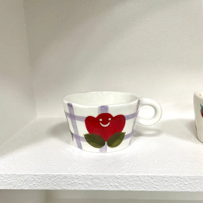 Tasse en Céramique Artisanale Peinte à la Main - Motifs Fraise et Fleurs 300ml